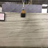 Calacatta Quartzite Veincut