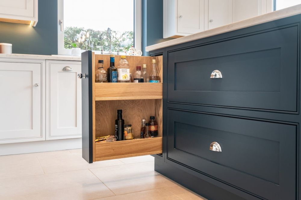 Pull-out spice racks next to the cooking area.jpg